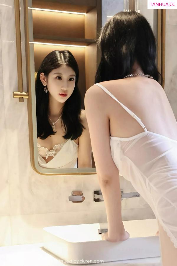   [XiuRen]高清写真图 2025.08.01 No.10609 小芭乐 白色睡裙第49张图片